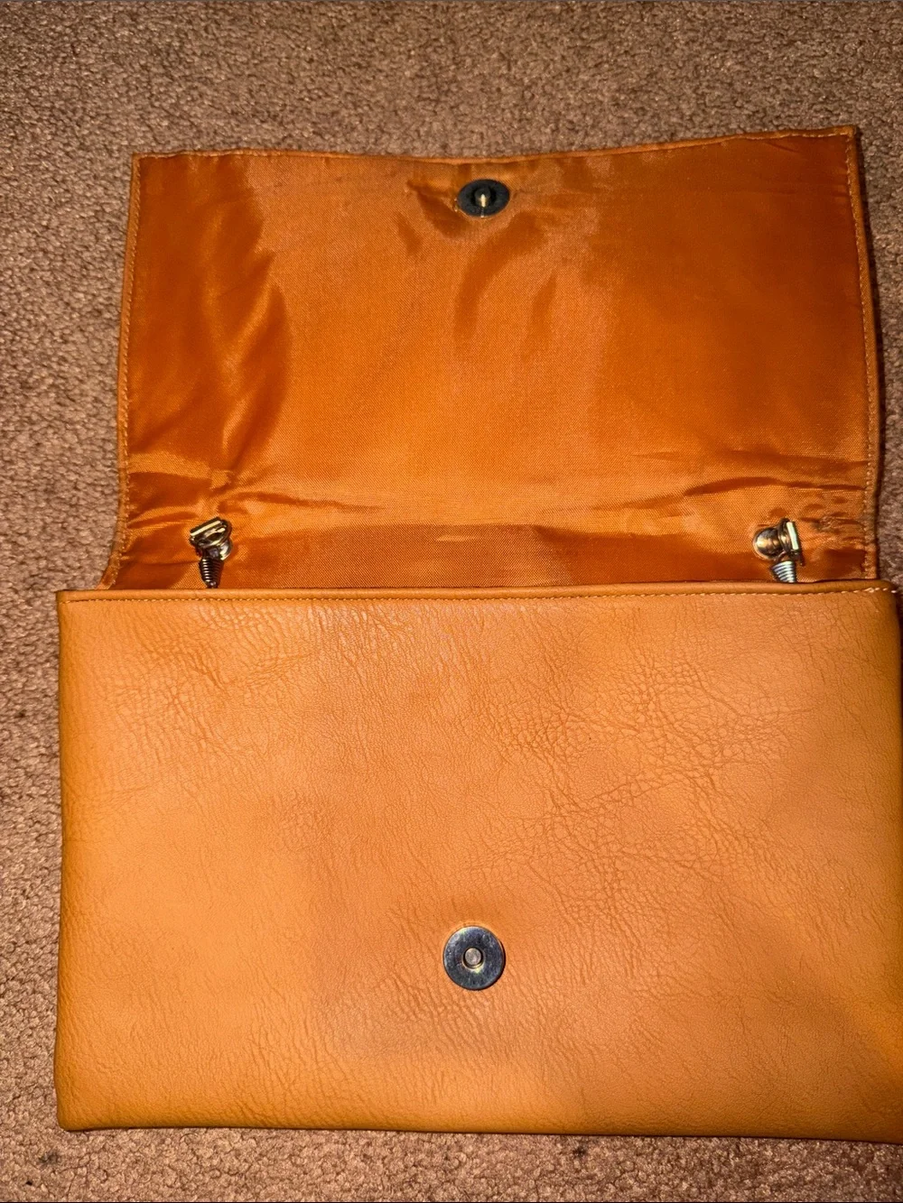 Women’s  Tan Leather Zip Clutch